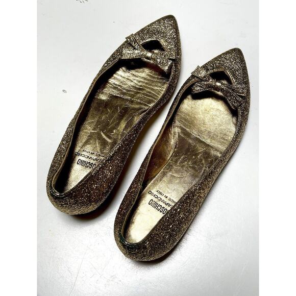 MOSCHINO CHEAPandCHIC Gold Crackled Leather 5/8” Heels BOW Flats Sz 36 Pointy - Picture 3 of 12